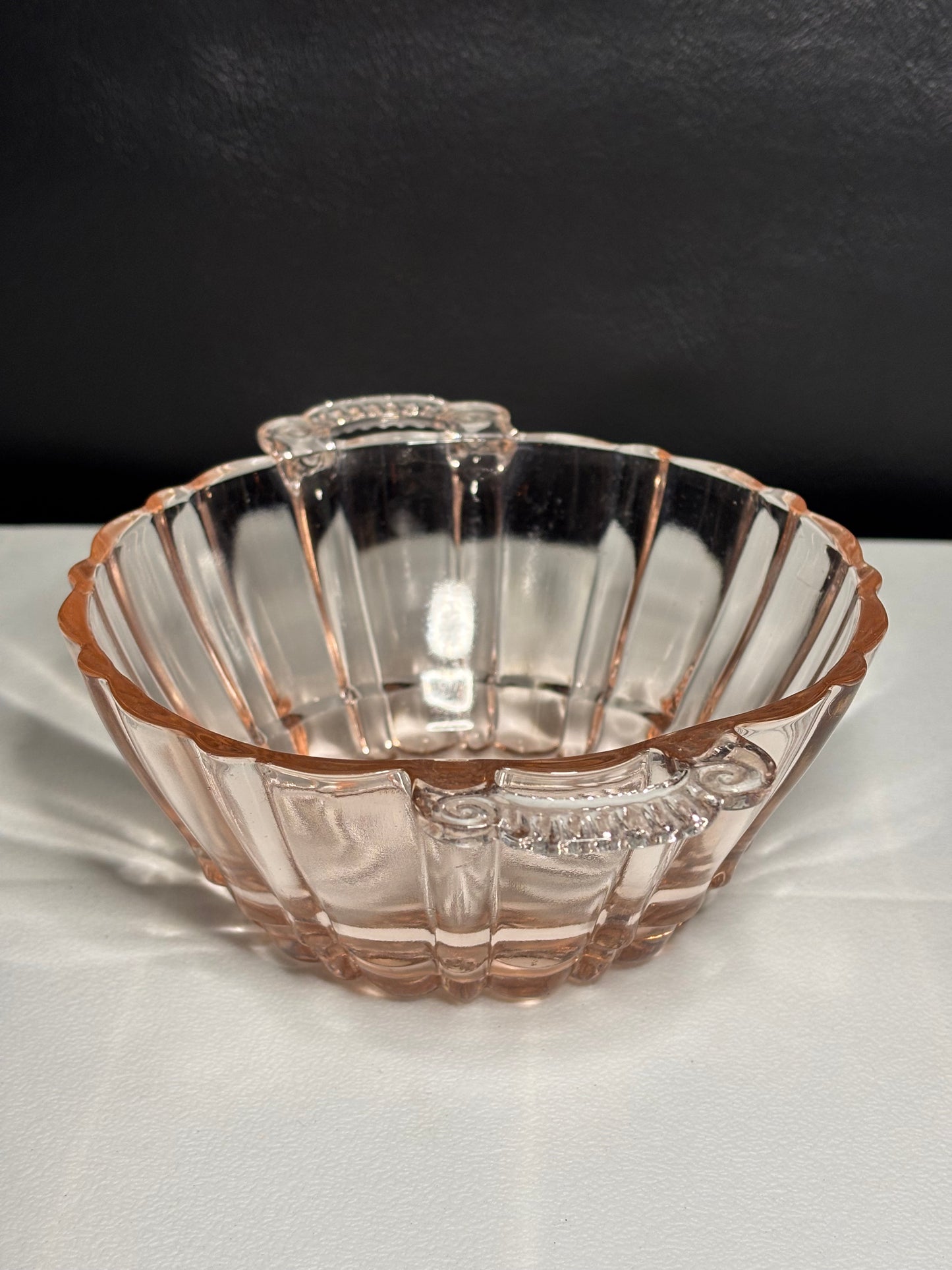 Vintage Pink Depression Glass Handled Bowl – Paneled Design, 1930s Era