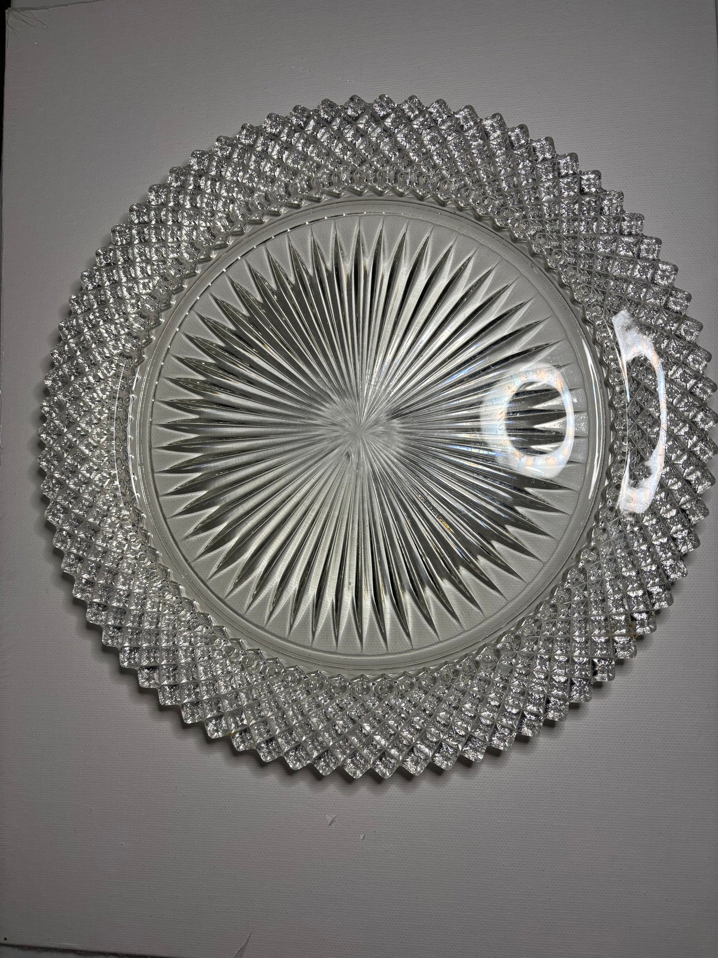 Vintage Clear Glass Sunburst and Diamond Edge Dessert Plate – 6"