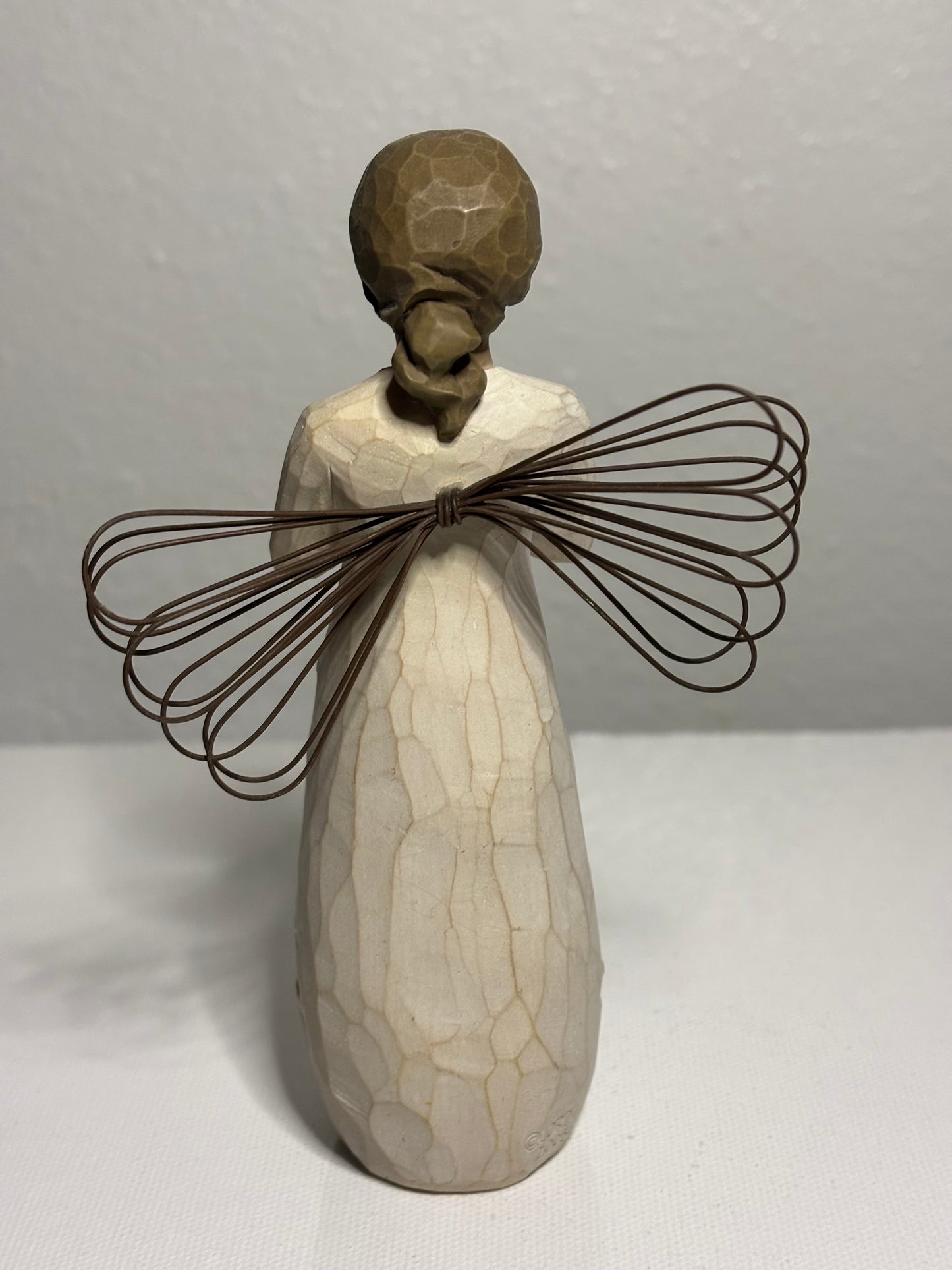 Willow Tree Figurine – "Angel of Friendship"