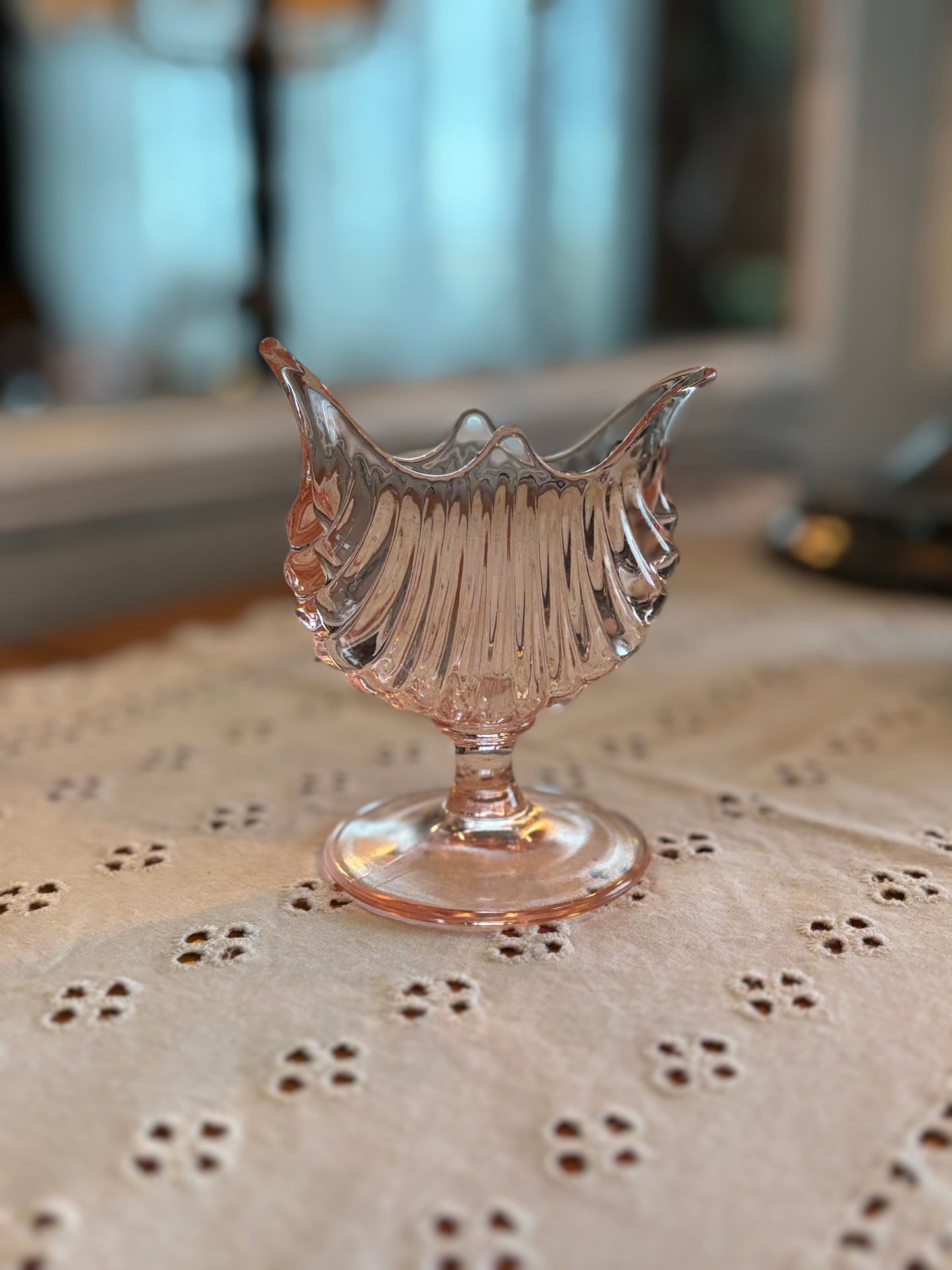 Vintage Pink Depression Glass Footed Candy Dish – Swan-Inspired Design *