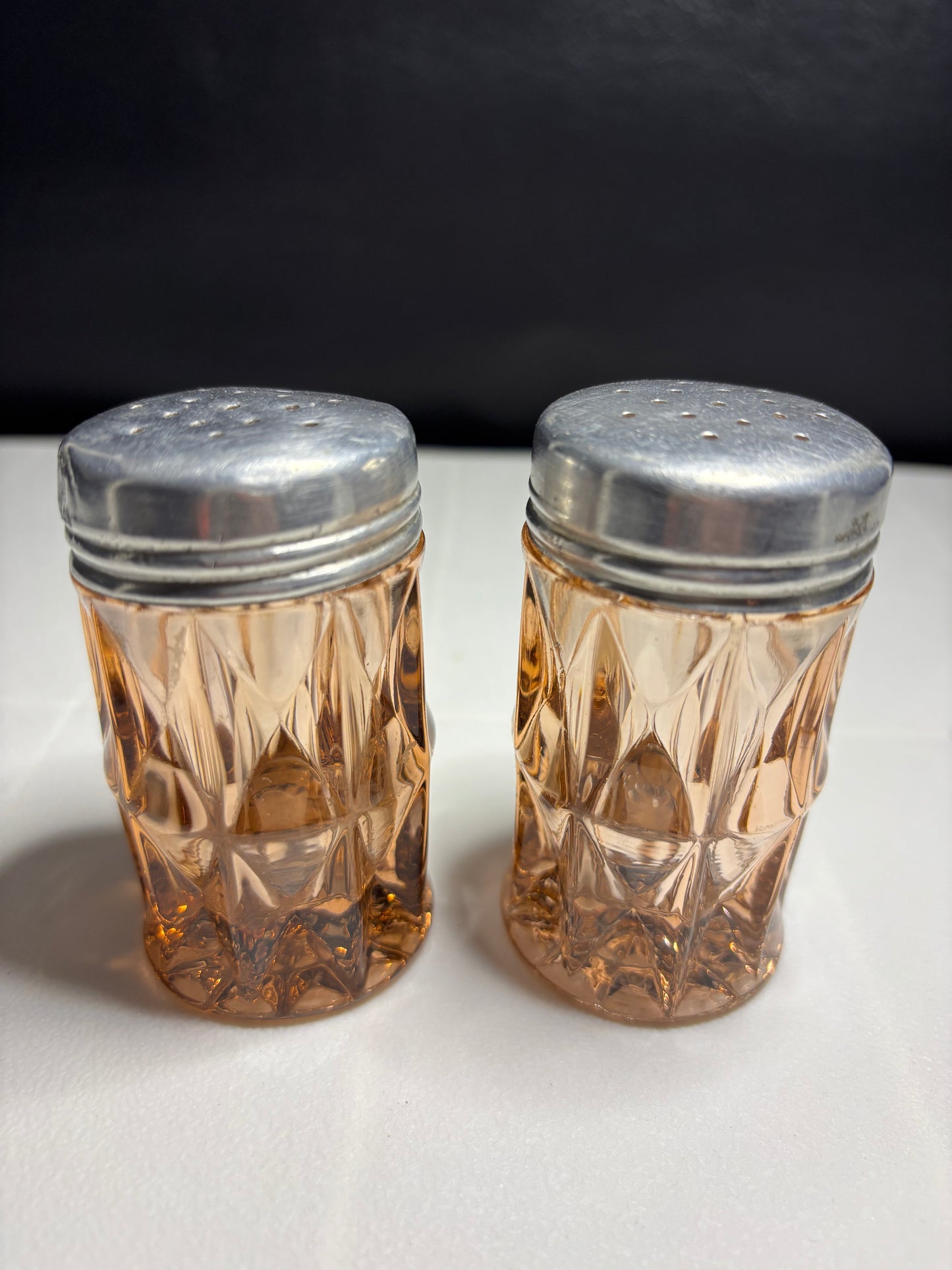 Vintage Pink Depression Glass Salt & Pepper Shakers – Diamond Pattern with Metal Lids