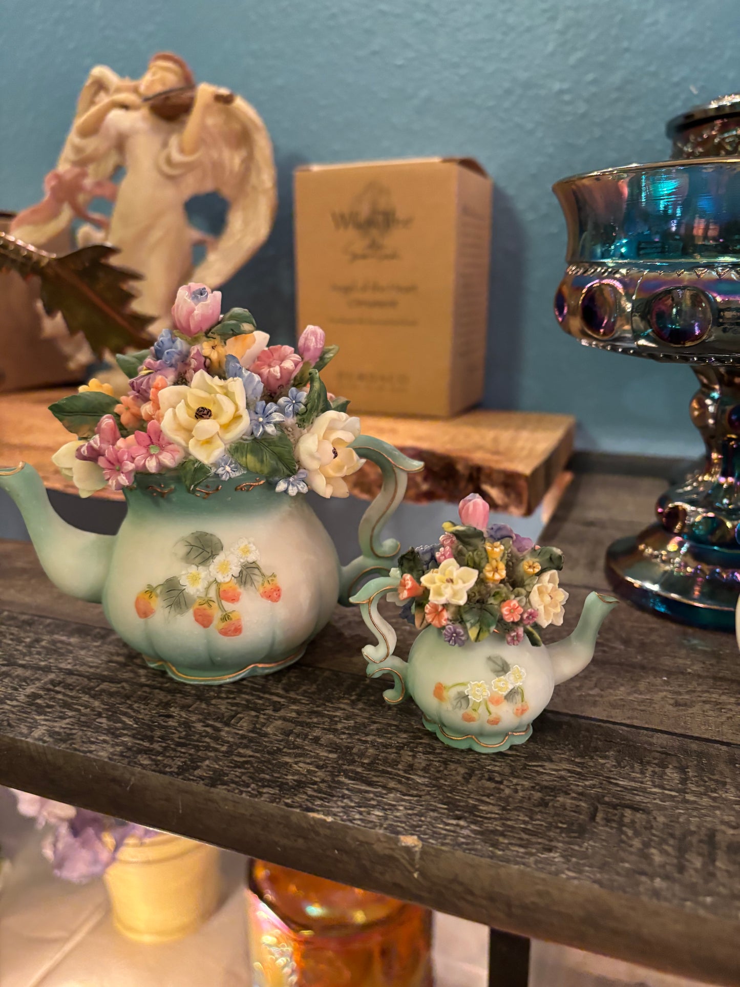 Petite Bloom – Miniature Floral Teapot Figurine