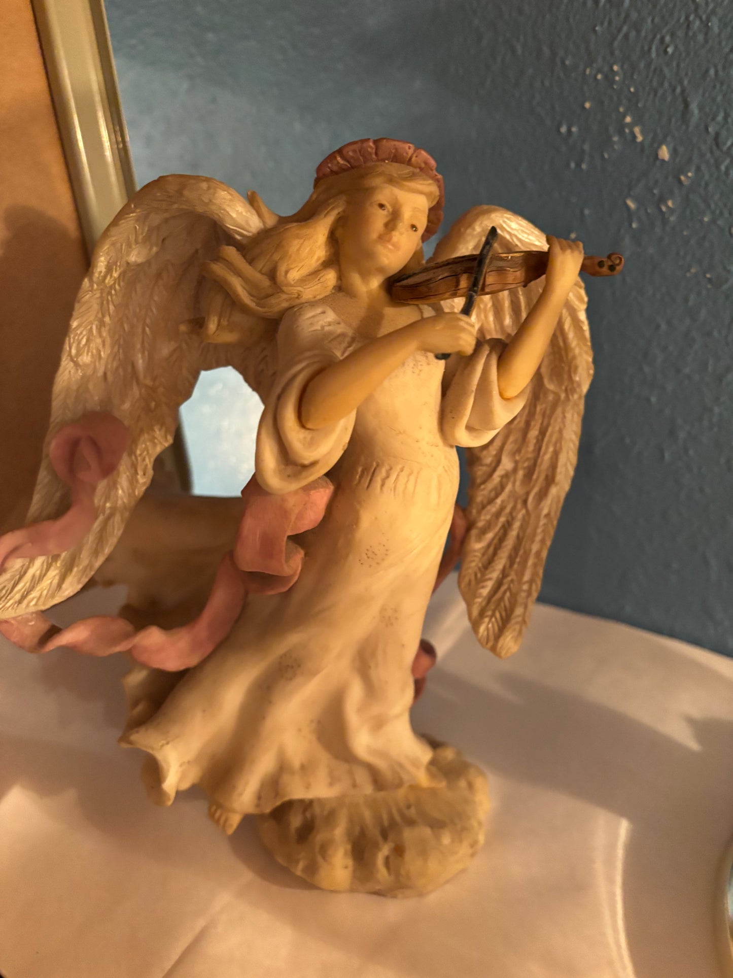 Vintage Violin Angel Figurine – 9” Tall – Serene Heavenly Musician