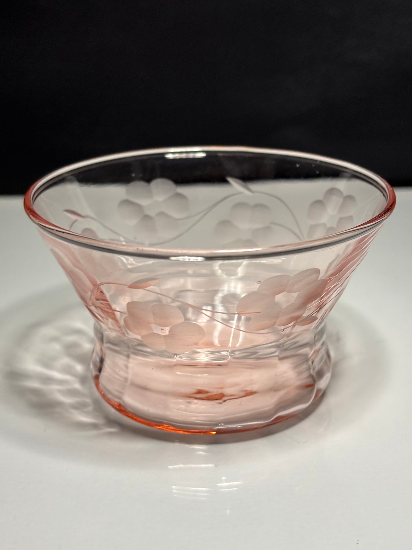 Vintage Pink Depression Glass Etched Floral Berry Bowl *