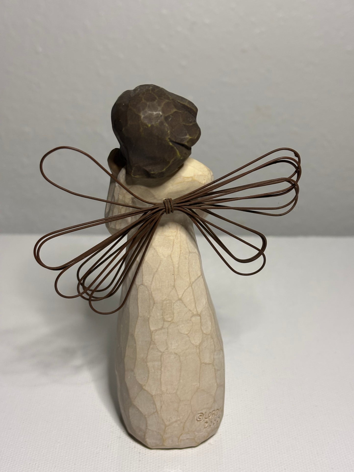 Willow Tree Figurine – "Angel of Remembrance"