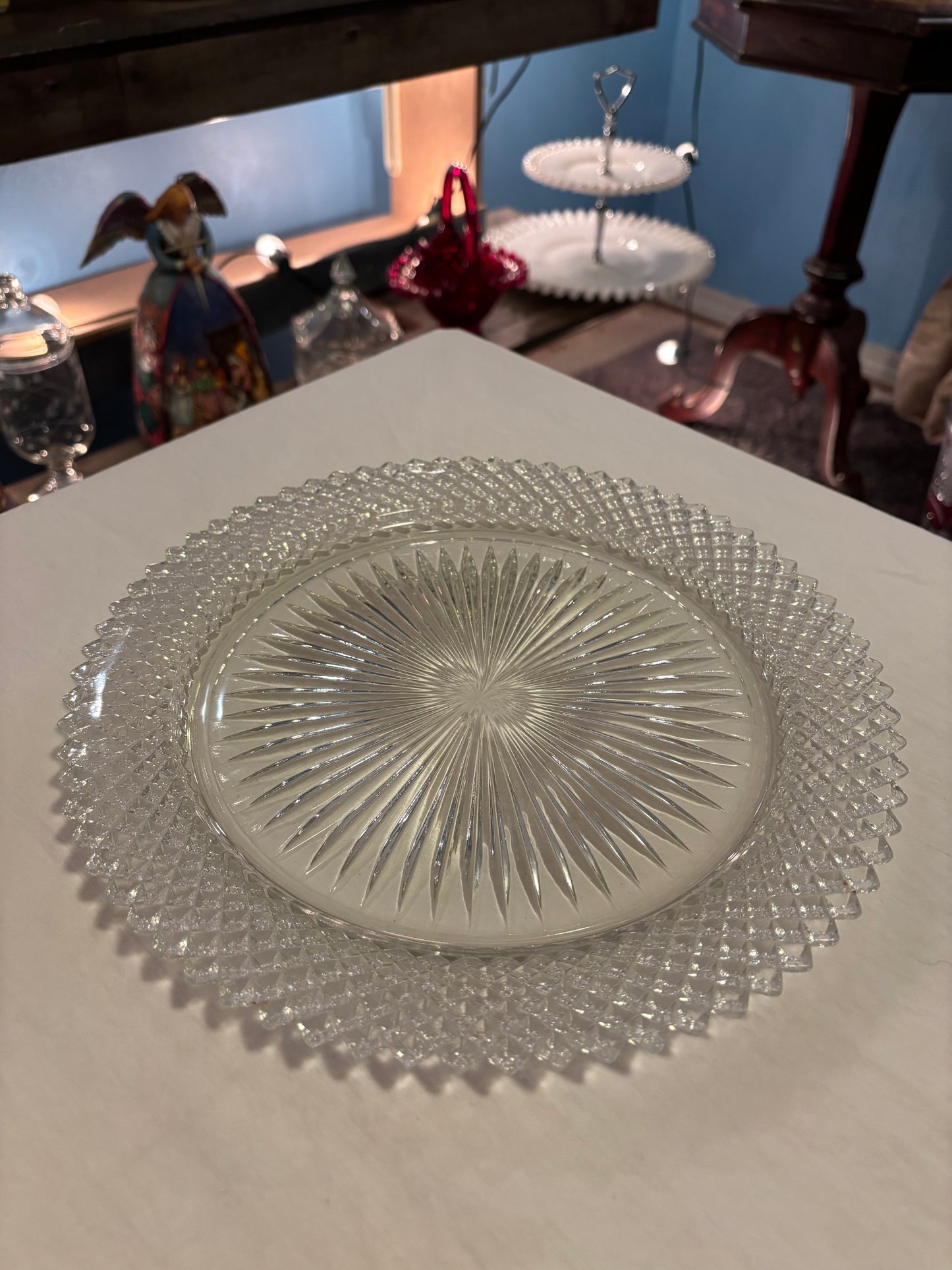 Vintage Clear Glass Sunburst and Diamond Edge Serving Plate – 10"