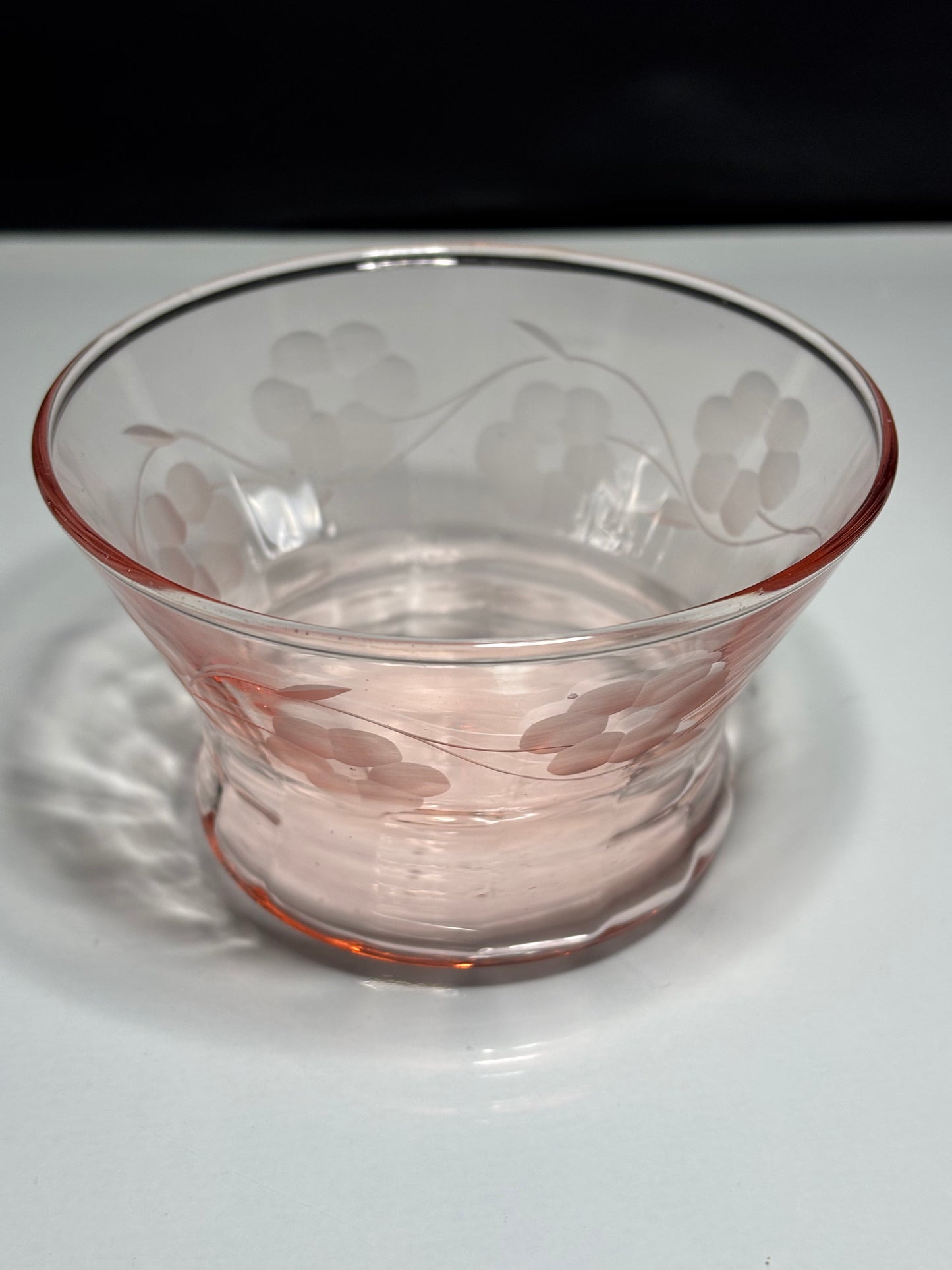 Vintage Pink Depression Glass Etched Floral Berry Bowl *