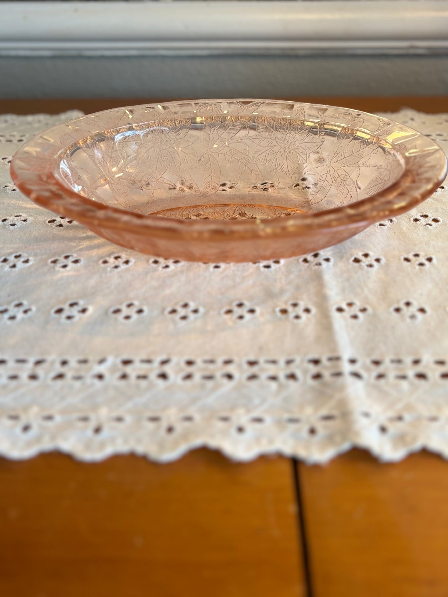 Vintage Pink Depression Glass Etched Floral Serving Bowl – Elegant Tableware *
