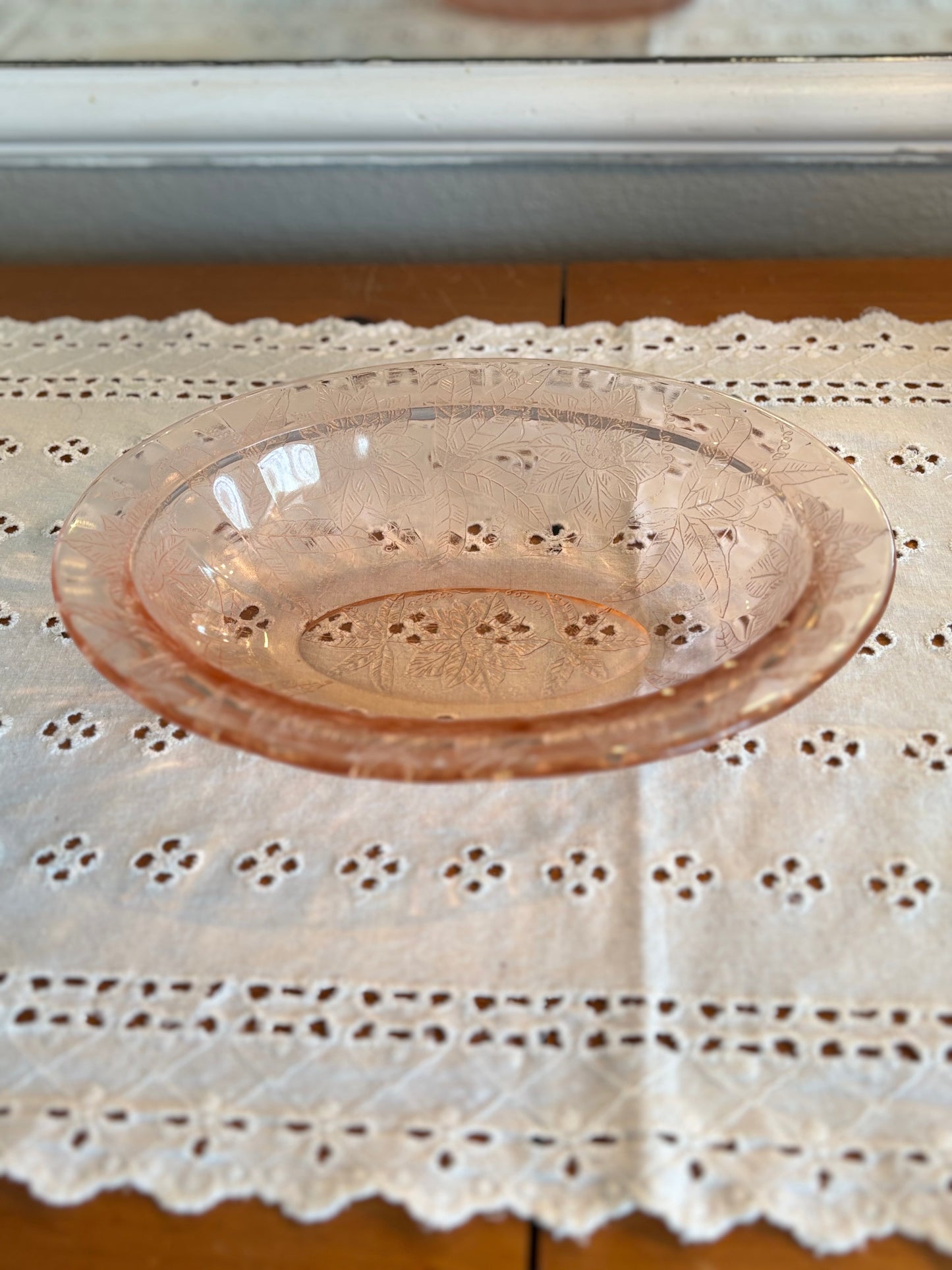 Vintage Pink Depression Glass Etched Floral Serving Bowl – Elegant Tableware *