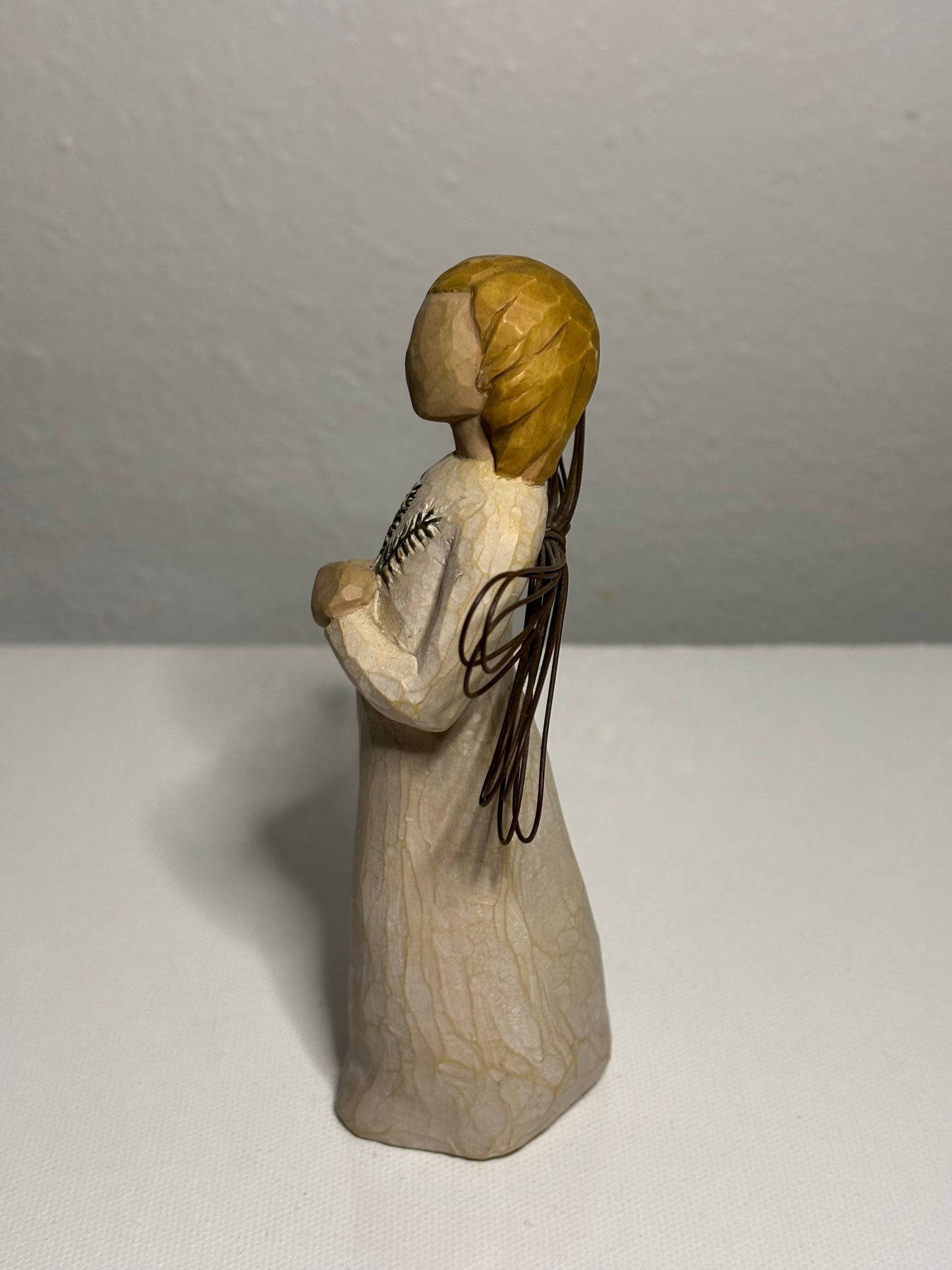 Willow Tree Figurine – "Angel of Hope"