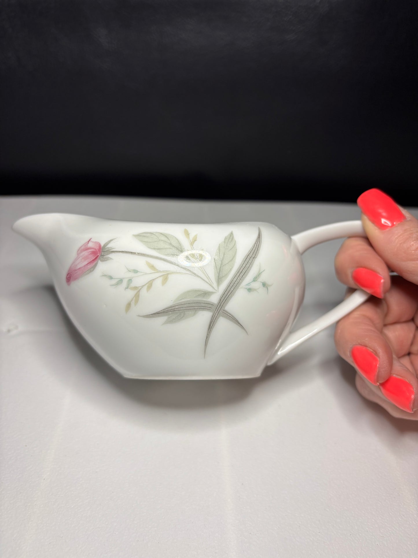 Windsor Rose China Gravy Boat – Pink Floral & Silver Trim, 6.5"