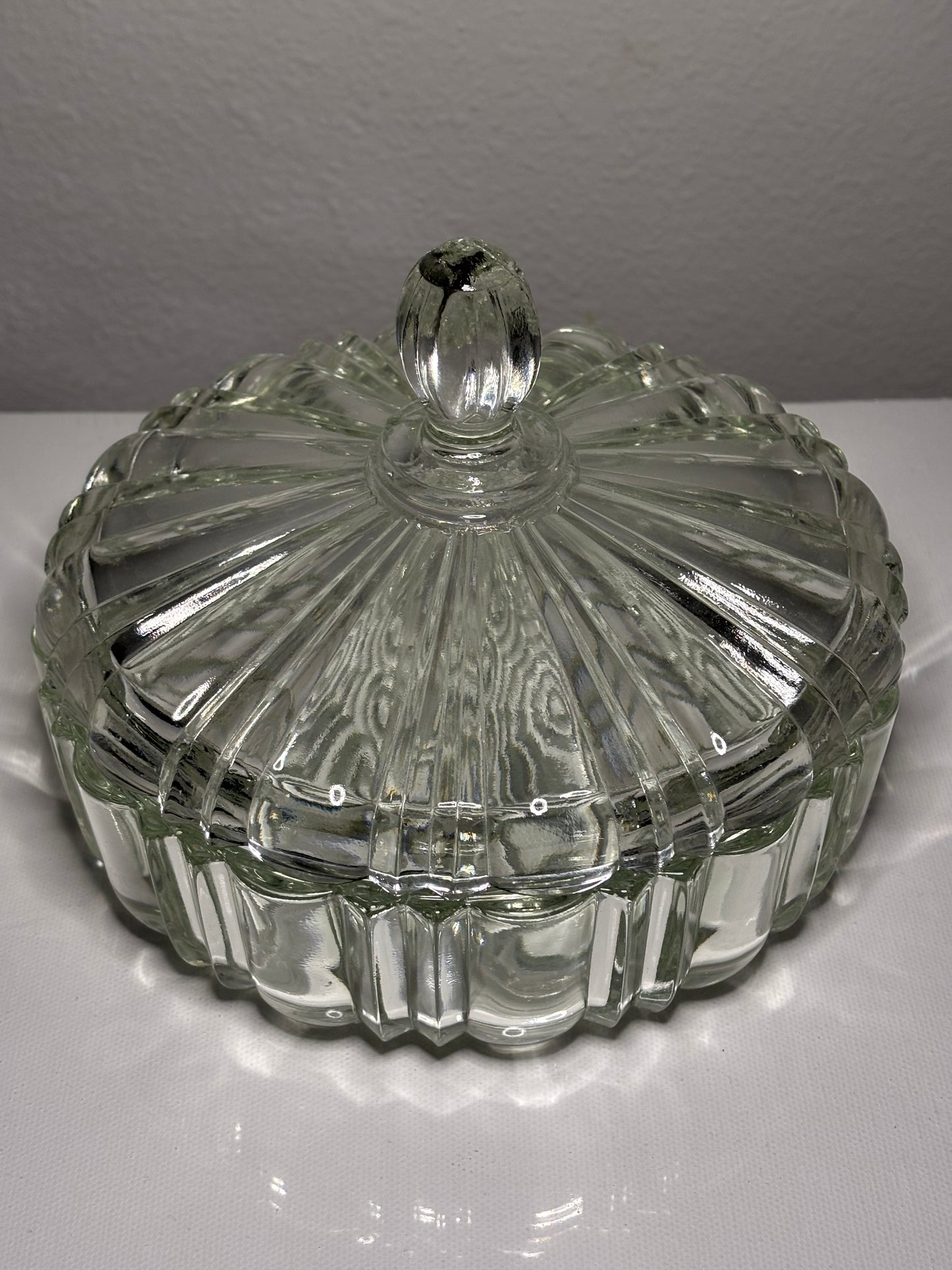 Vintage Clear Pressed Glass Lidded Candy Dish – 7"x5.5"