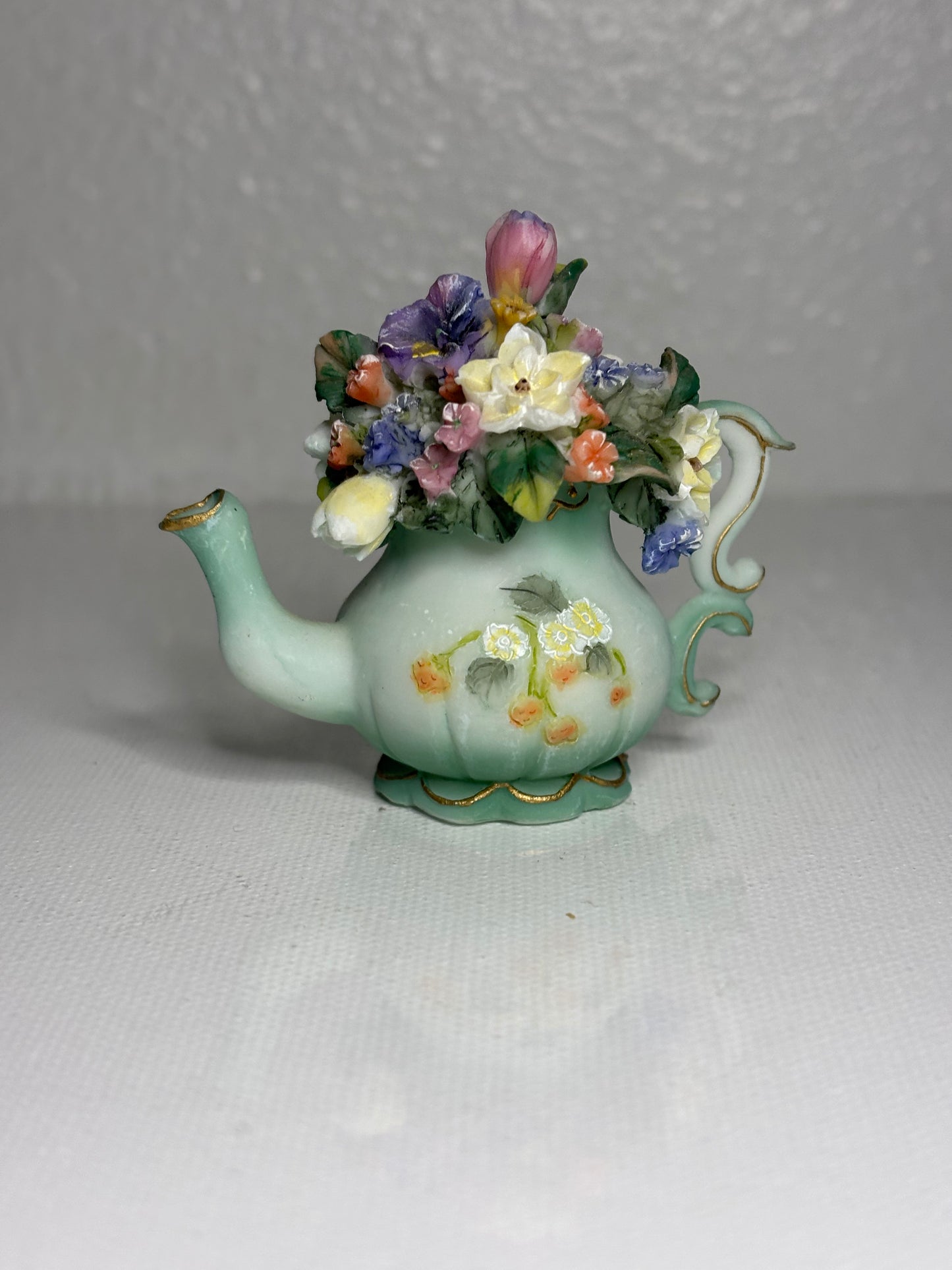 Petite Bloom – Miniature Floral Teapot Figurine