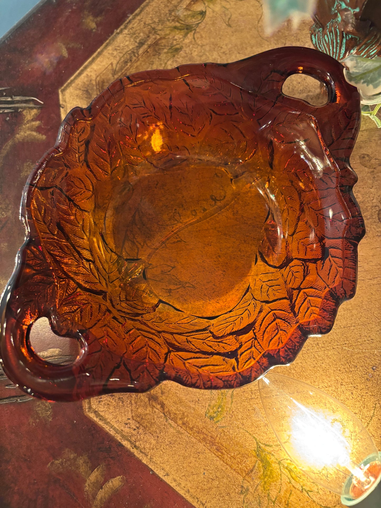 Amber Glass Pear Dish with Dual Handles – 7” Leaf Motif