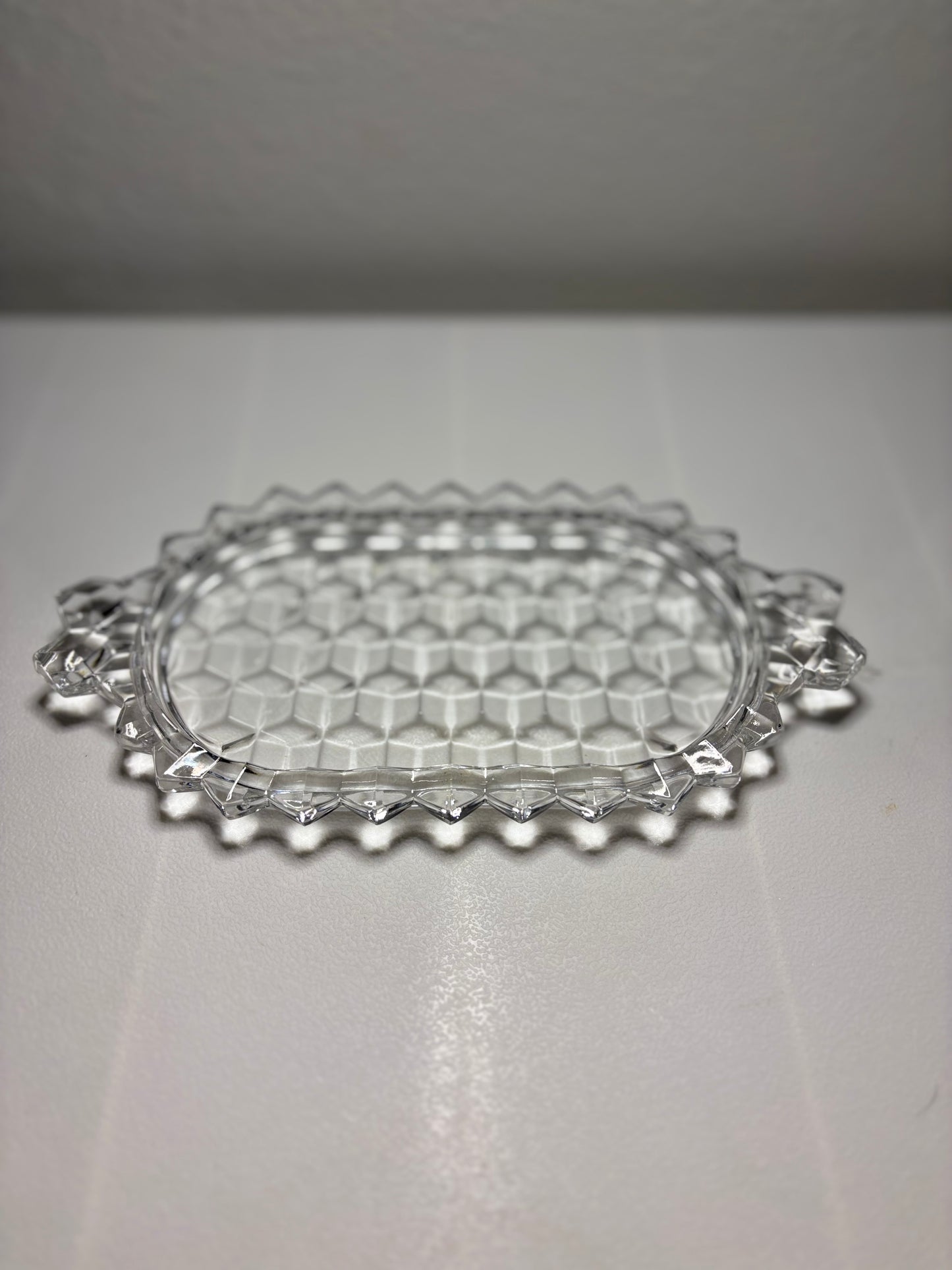 Vintage Oval Glass Relish Tray – Honeycomb Pattern with Scalloped Edge (8”)