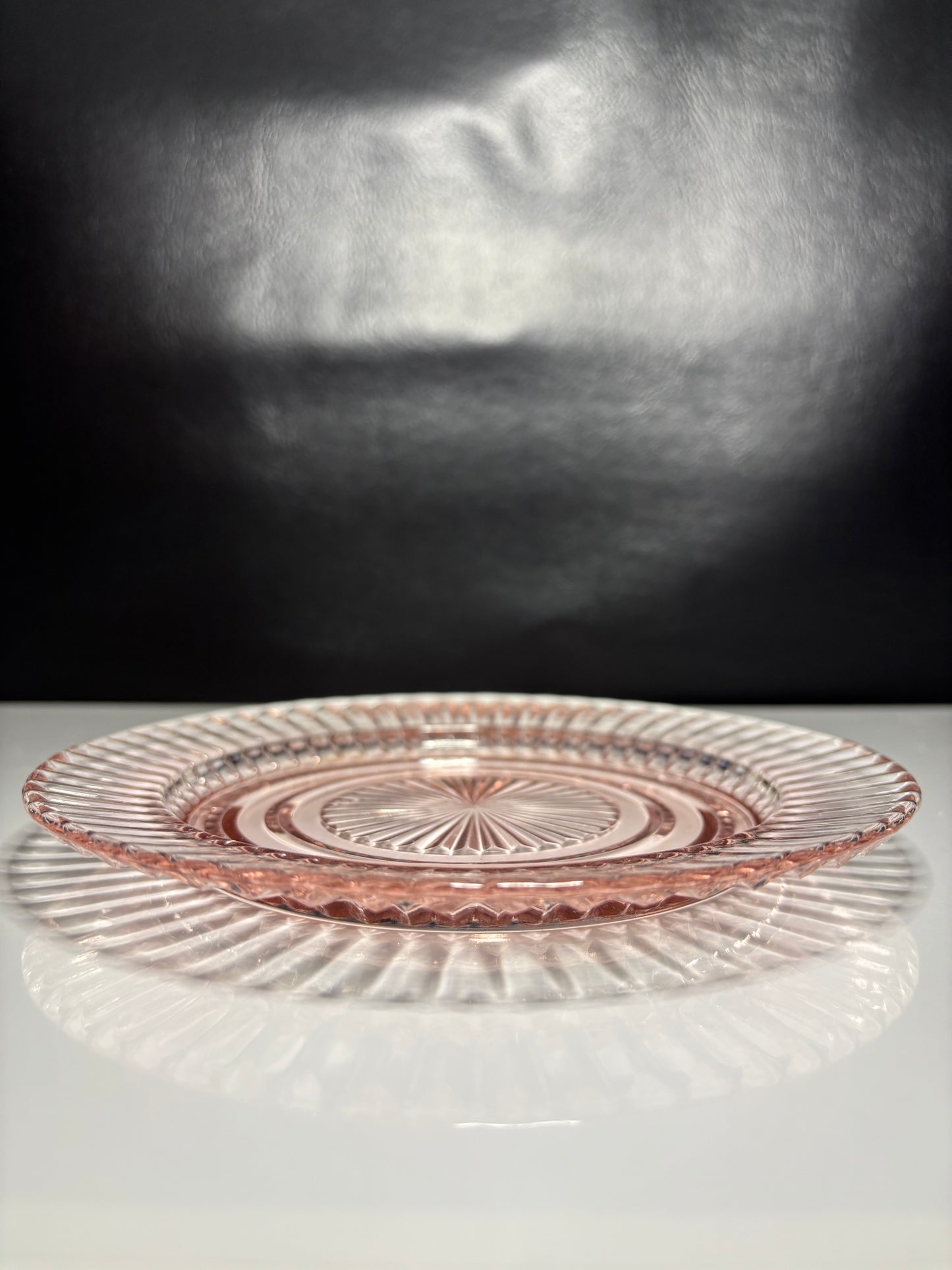 Vintage Pink Depression Glass Ribbed Dinner Plate – Art Deco Sunburst Design *