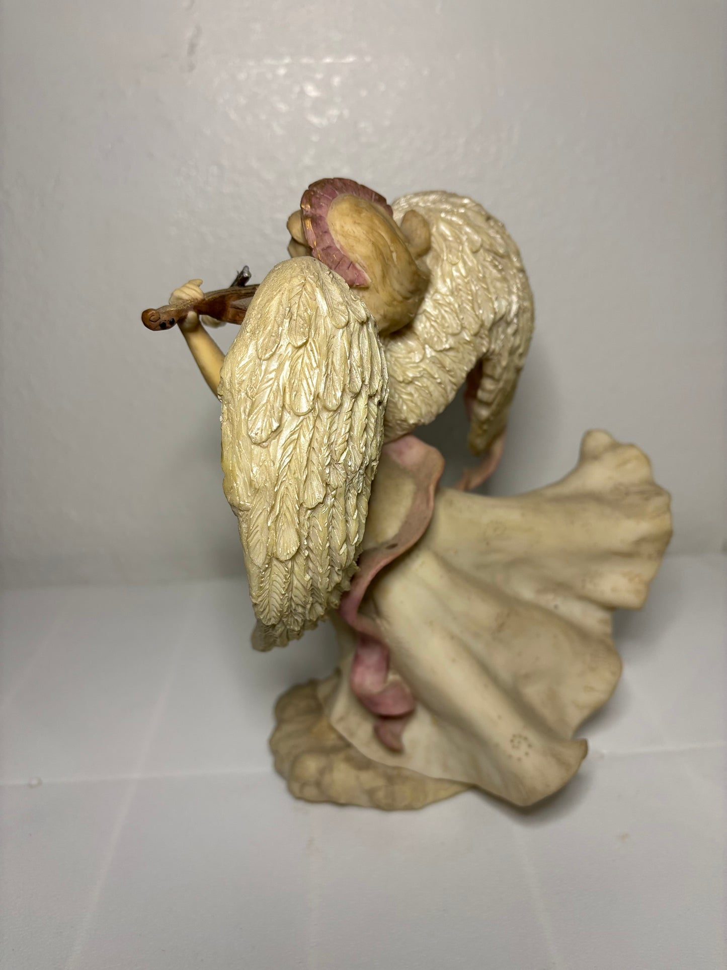 Vintage Violin Angel Figurine – 9” Tall – Serene Heavenly Musician