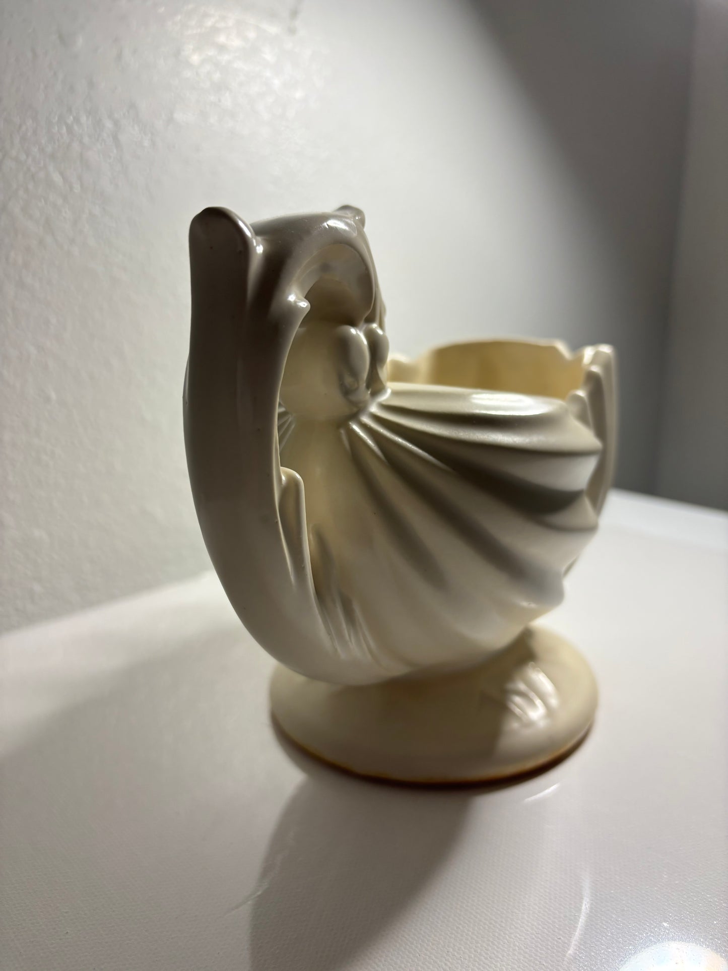 Vintage Ivory Pedestal Shell Bowl with Ornate Handle – 8"x4"x6"