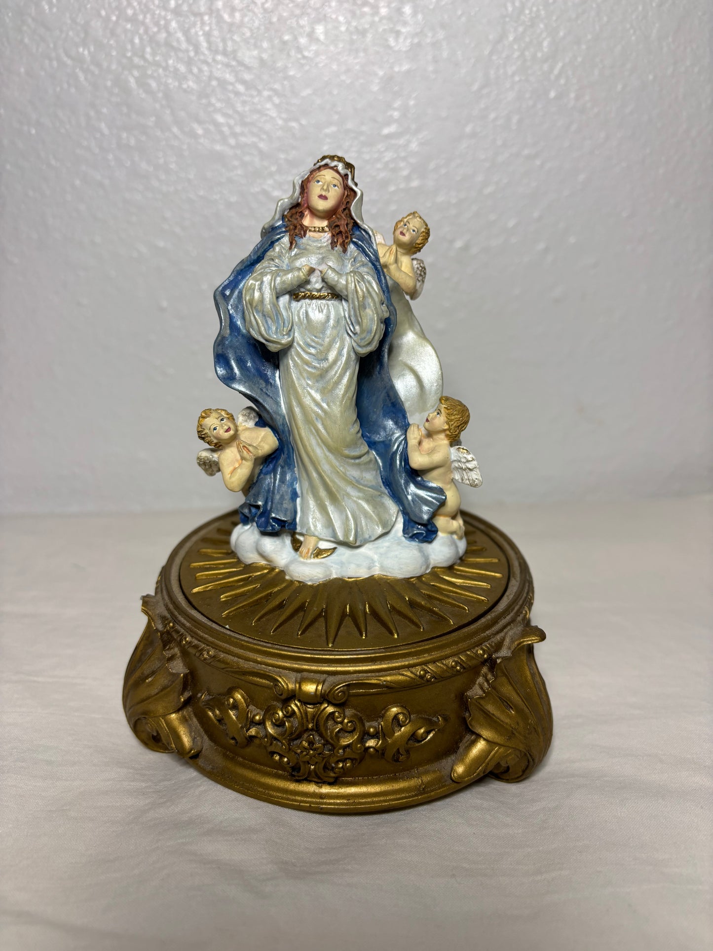 Franklin Mint Our Lady of the Rosary - Keepsake Box #Z6991 – Hidden Rosary & Cross – Religious Figurine with Storage
