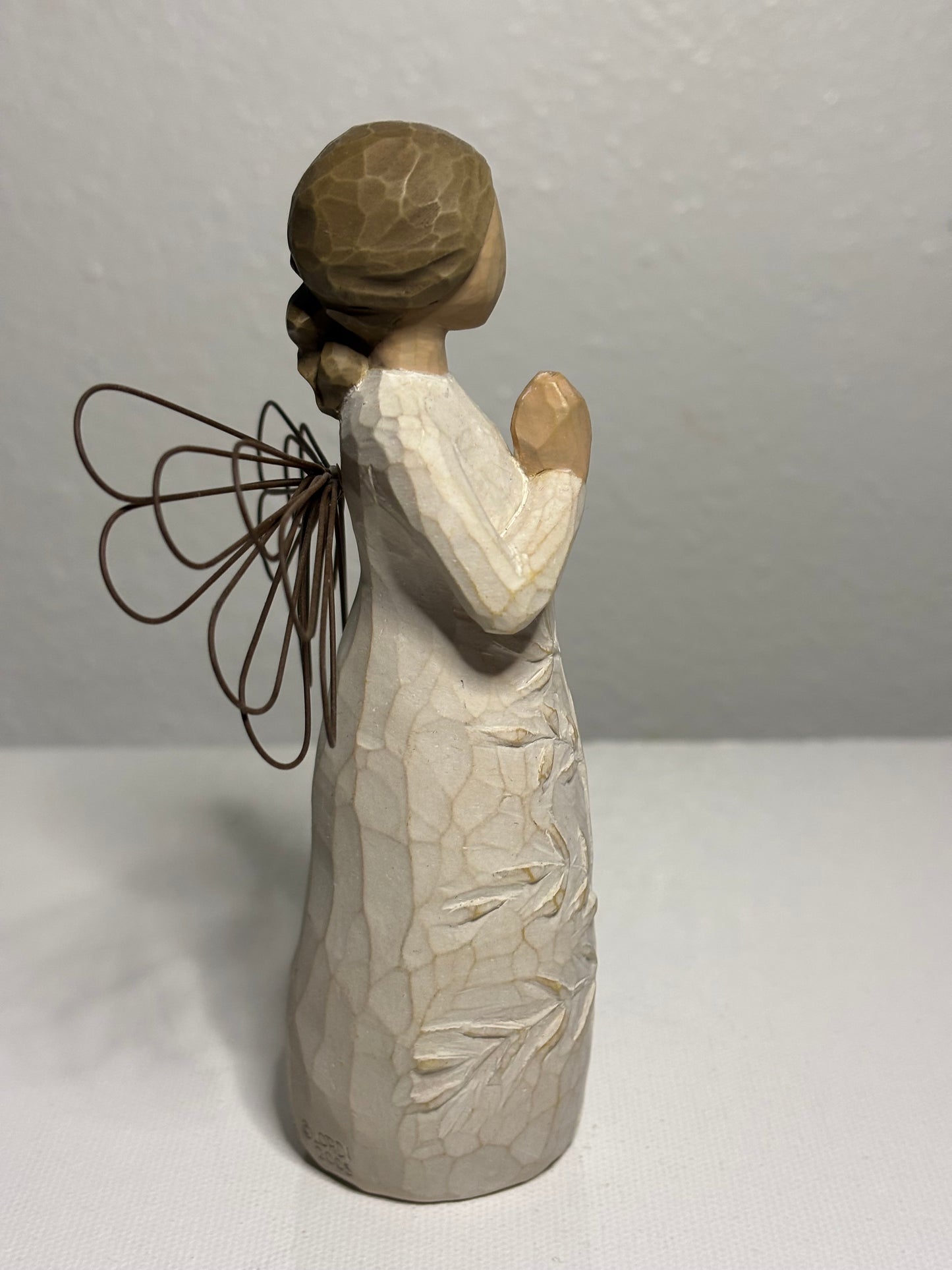 Willow Tree Figurine – "Angel of Friendship"