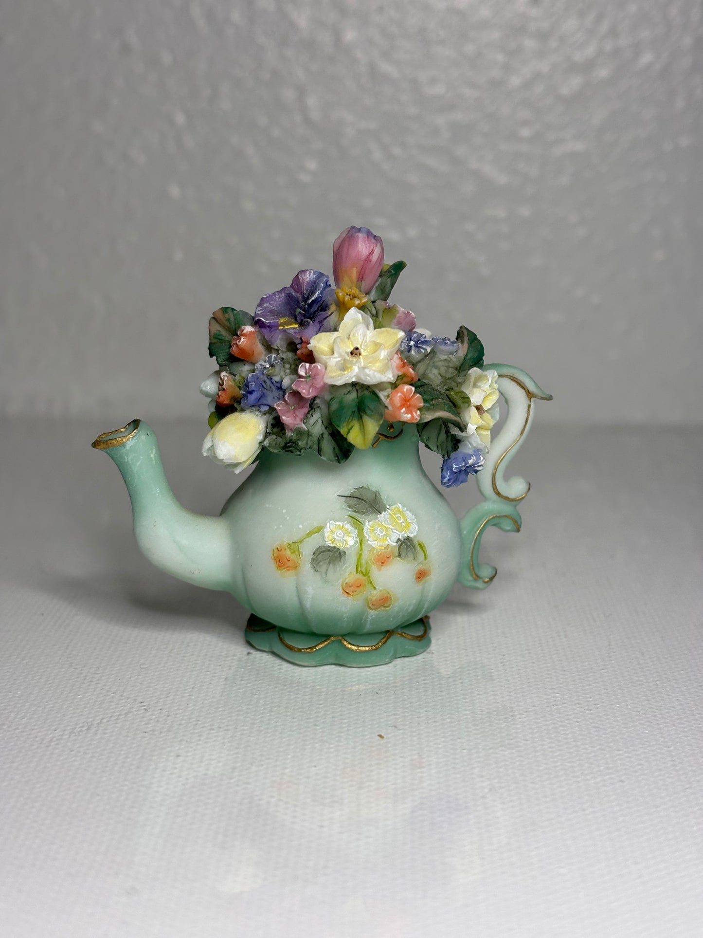 Petite Bloom – Miniature Floral Teapot Figurine