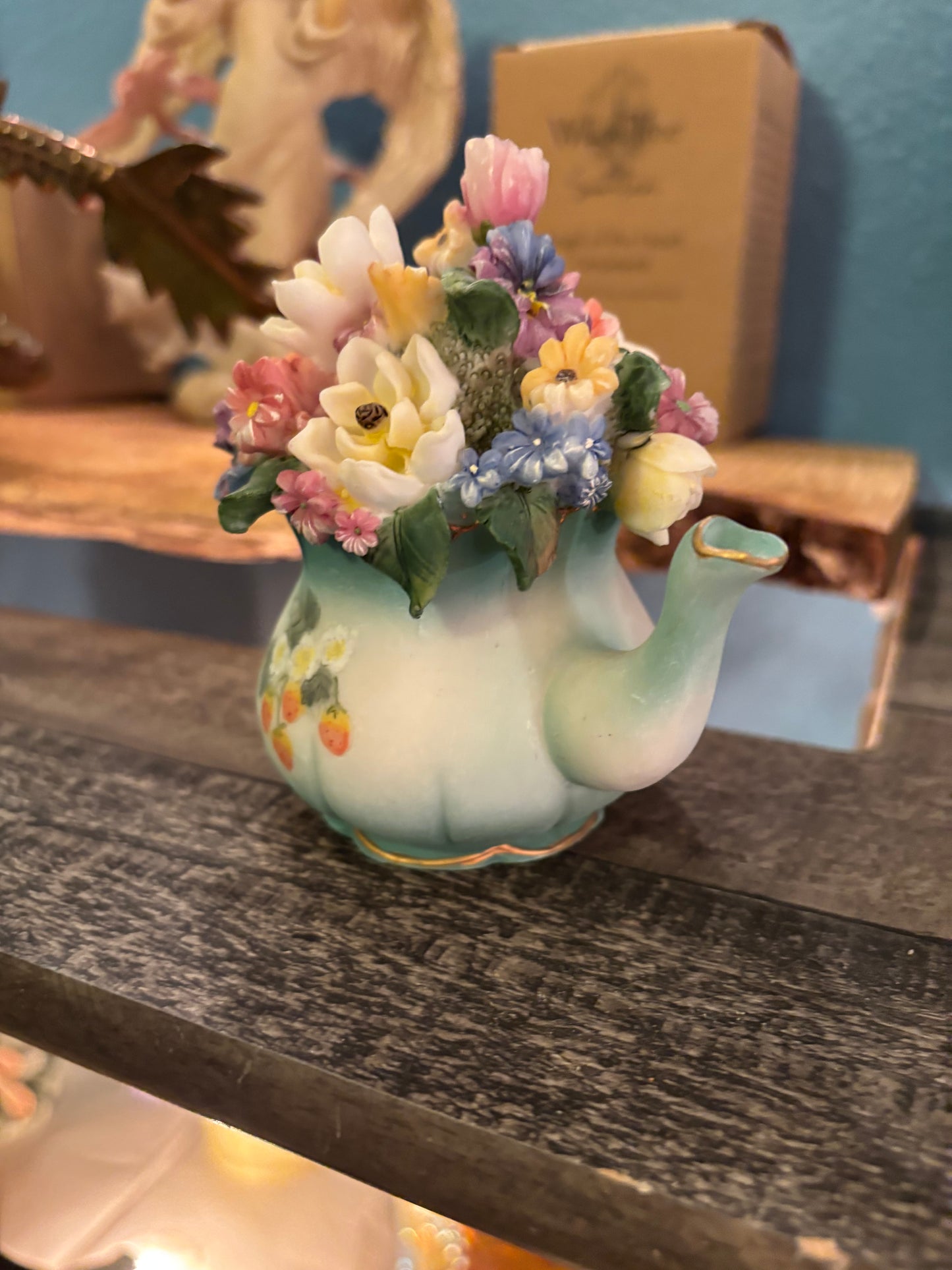 Petite Bloom – Miniature Floral Teapot Figurine