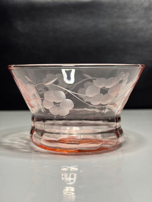 Vintage Pink Depression Glass Etched Floral Berry Bowl *