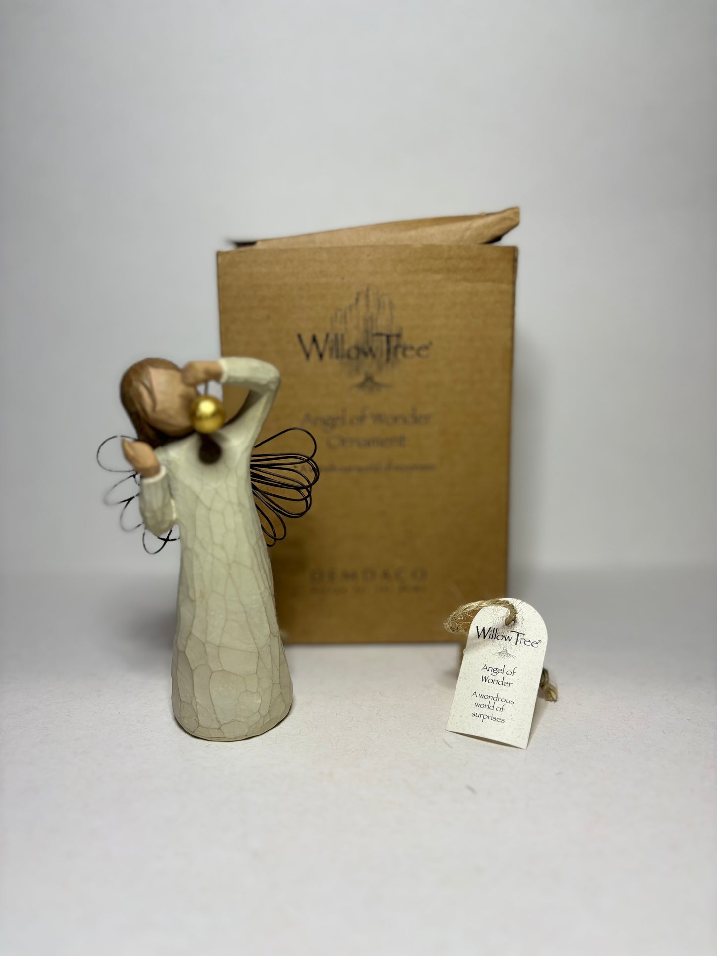 Vintage 2002 Willow Tree "Angel of Wonder Ornament"