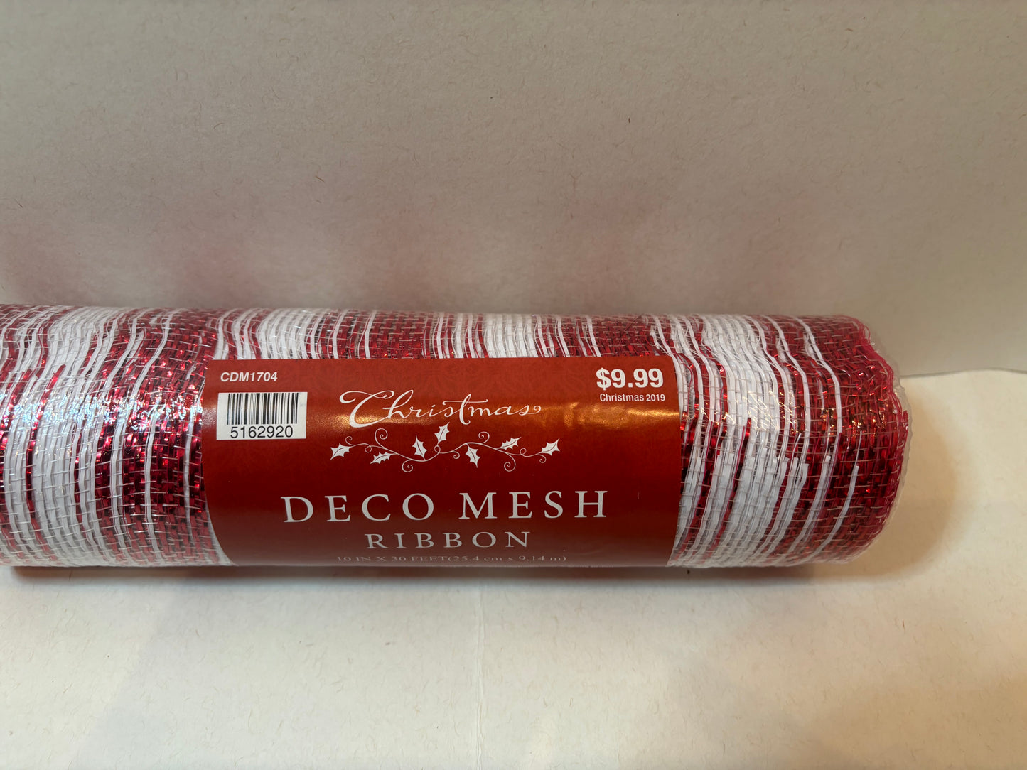 Red & White Striped Holiday Wreath Making Mesh Roll 10' x 30'