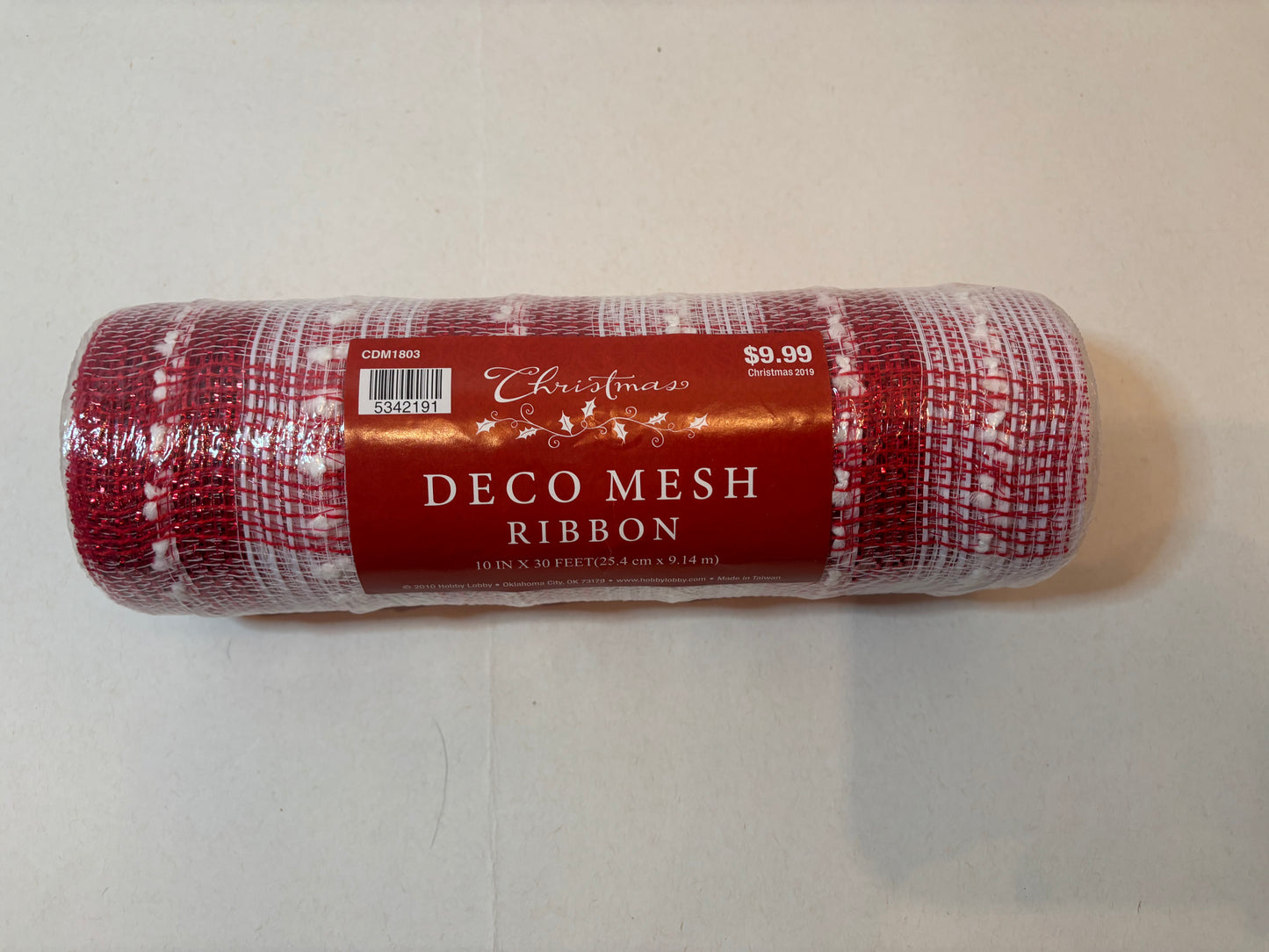 Red & White Holiday Wreath Making Mesh Roll 10" x 30'